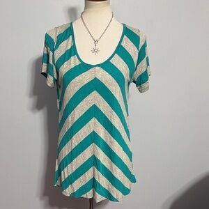 LuLaRoe Teal and Cream Chevron Short Sleeve Top
